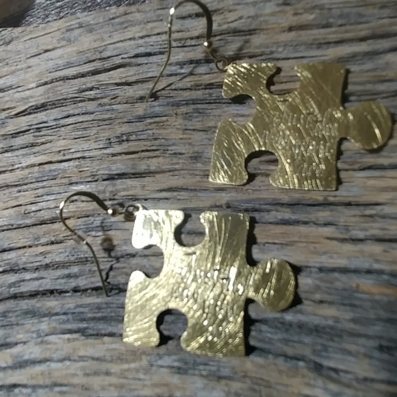 Autism awareness Gold puzzle piece earrings - Picture 3 of 5